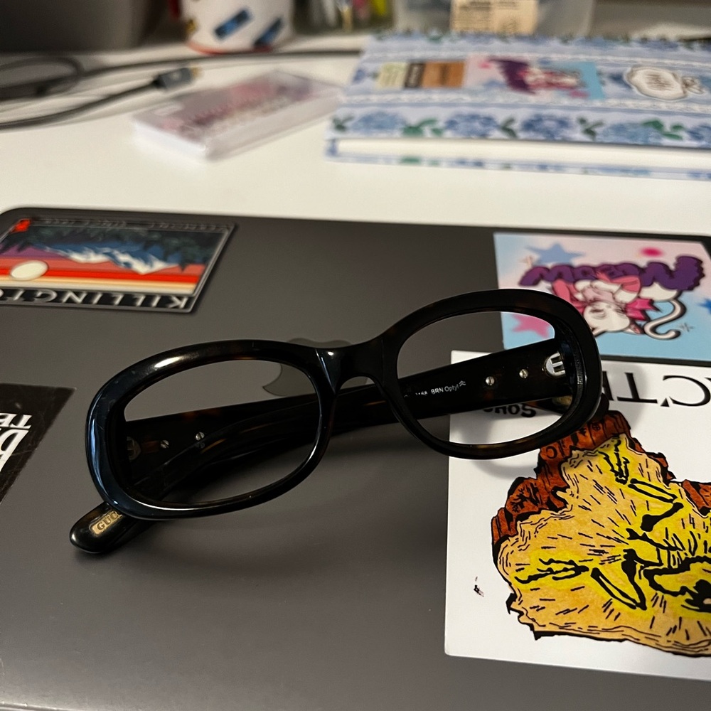 Vintage Gucci Black Oval Sunglasses